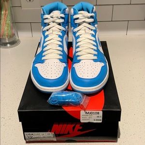 💰SOLD💰 Air Jordan 1 High OG UNC
